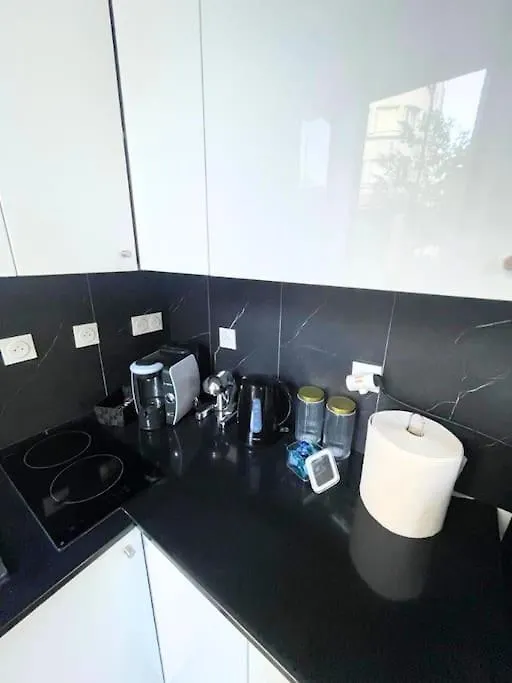 F2 - 13eme Apartment *